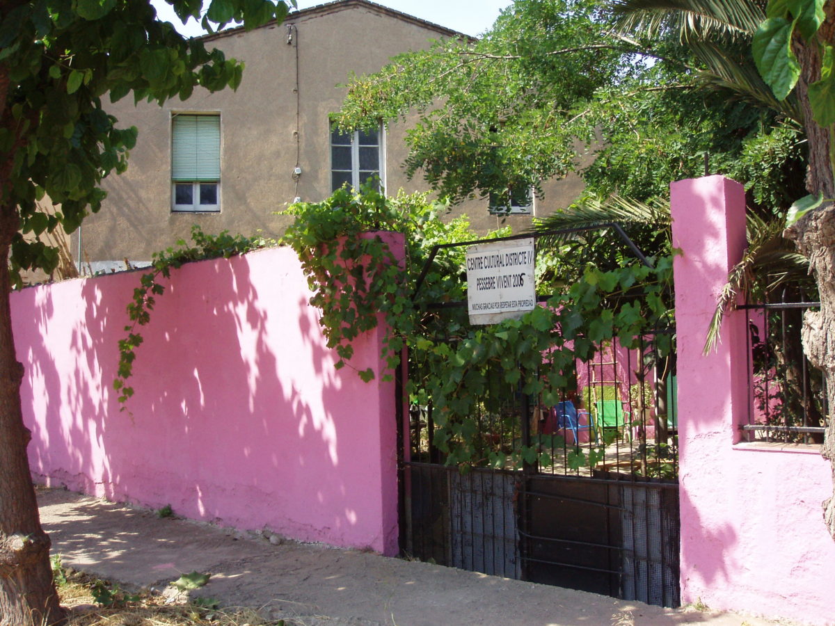 Façana del centre de cultura del Districte IV