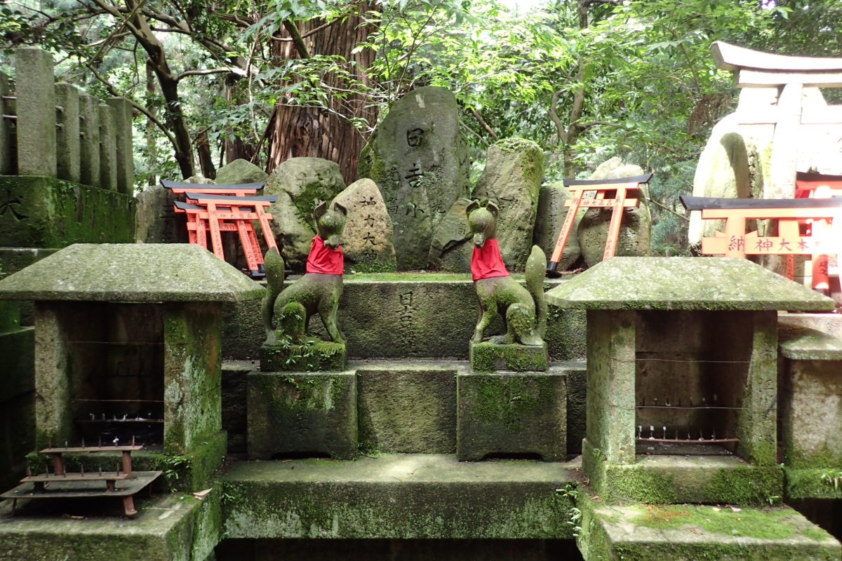 Altar amb dues deïtats